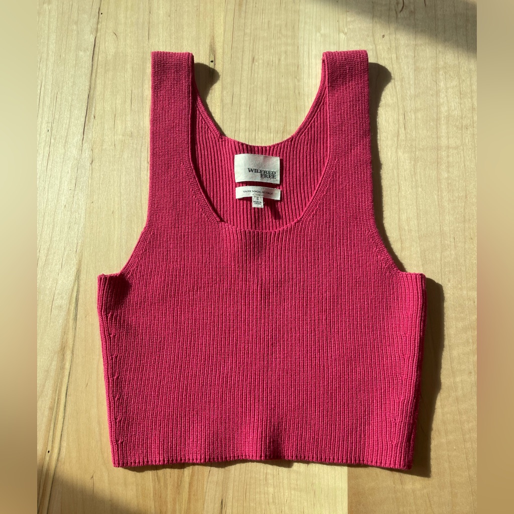 Aritzia - Wilfred Sculpt Knit Cropped Tank